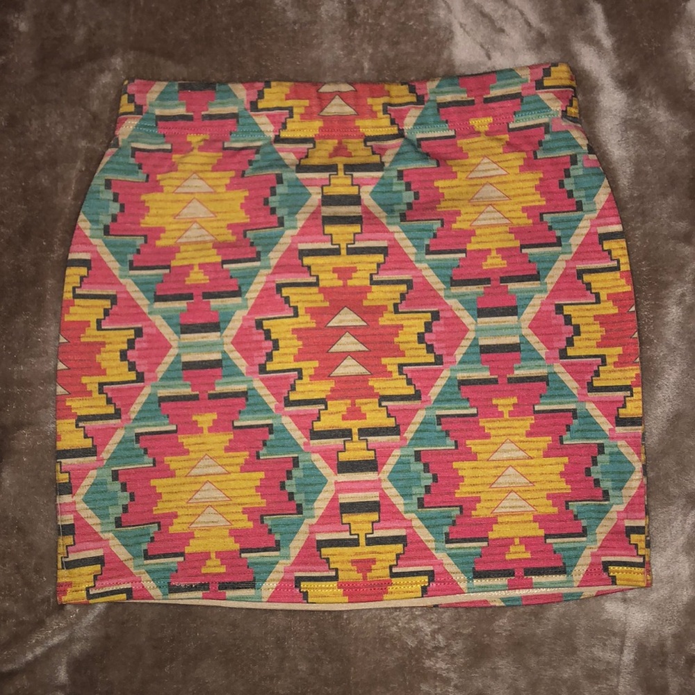 Aztec print mini skirt